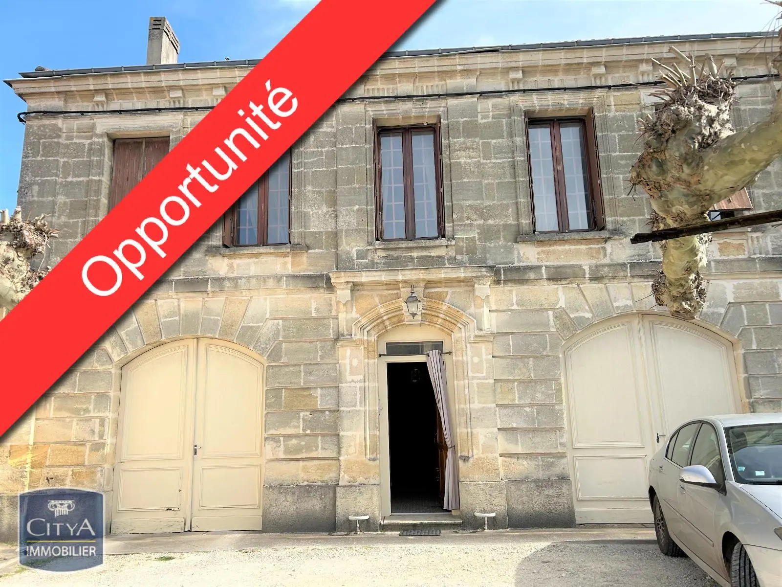 Photo 1 Maison 6 pièces 180m²