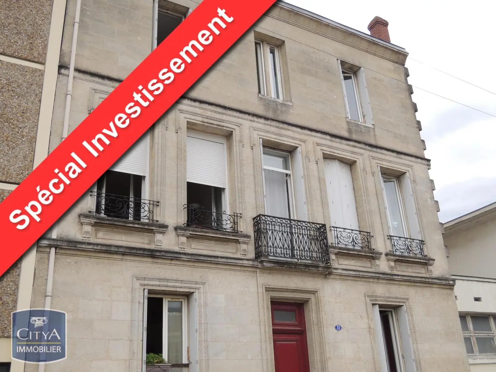 Photo 1 Immeuble 290m²