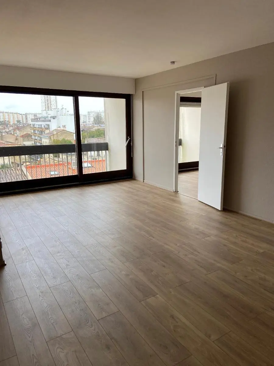 Photo 1 Appartement 2 pièces 51.93m²