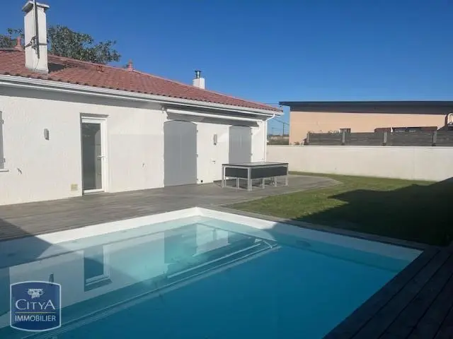 Photo 1 Maison 4 pièces 82.67m²