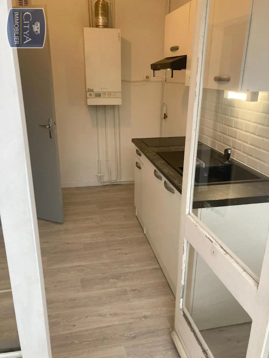 Photo 2 Appartement 1 pièce 33.53m²