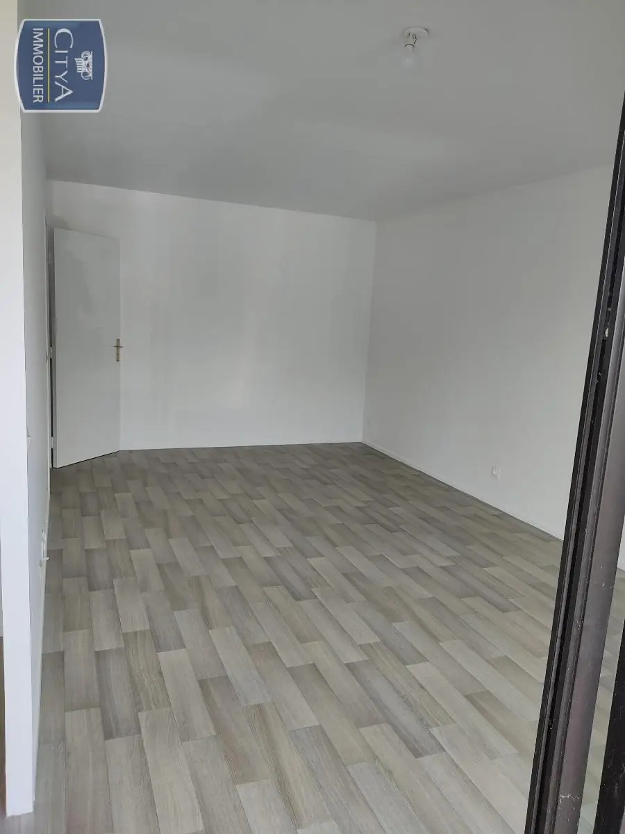 Photo 2 Appartement 2 pièces 45.77m²