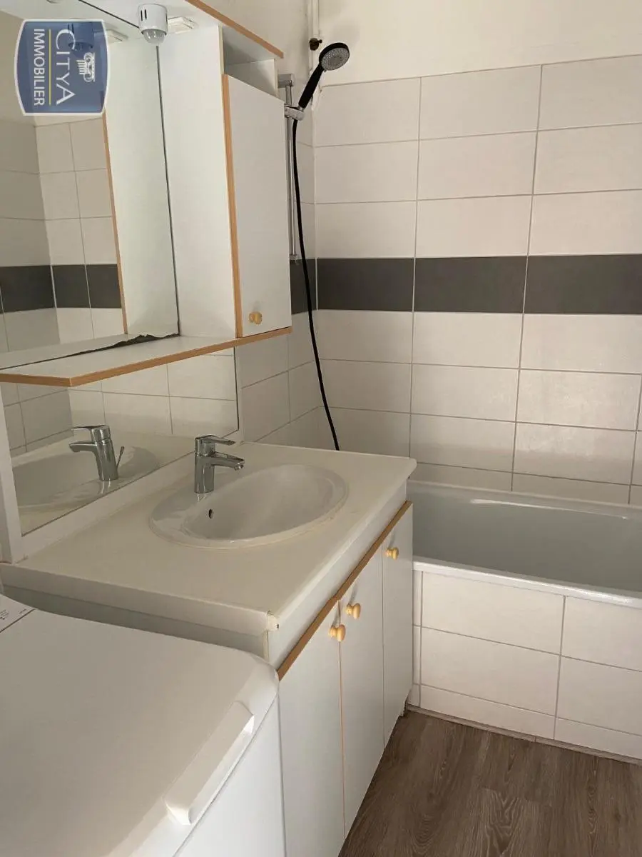 Photo 3 Appartement 1 pièce 32.67m²