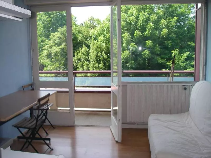 Photo 1 Appartement 1 pièce 15.67m²