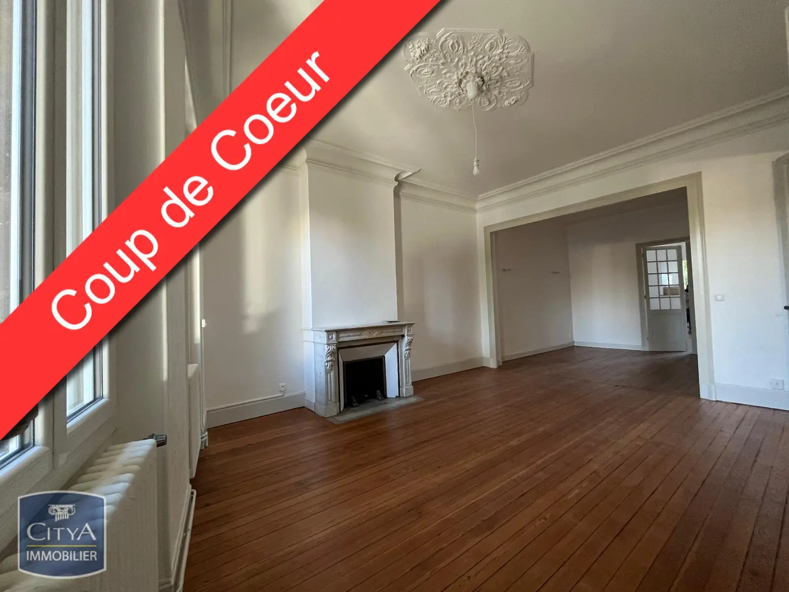 Photo 1 Maison 7 pièces 250.64m²