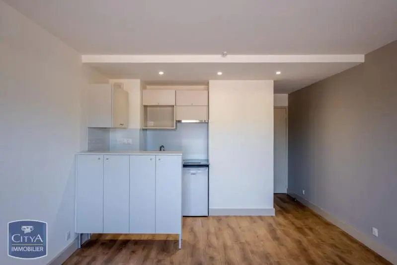 Photo 2 Appartement 1 pièce 25.56m²