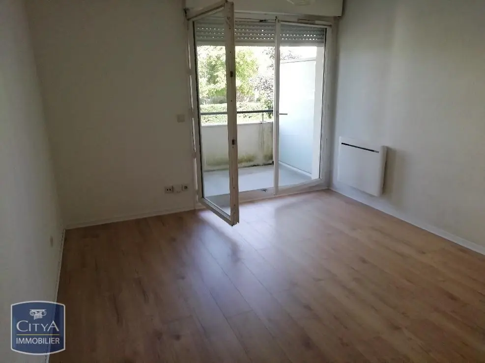 Photo 1 Appartement 1 pièce 21.42m²