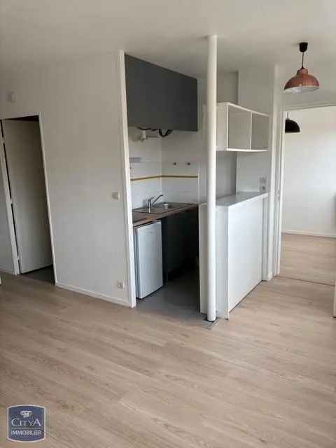 Photo 2 Appartement 1 pièce 30.83m²