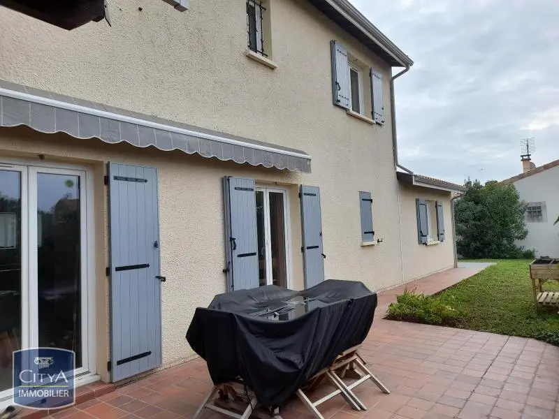 Photo 9 Maison 8 pièces 170.21m²