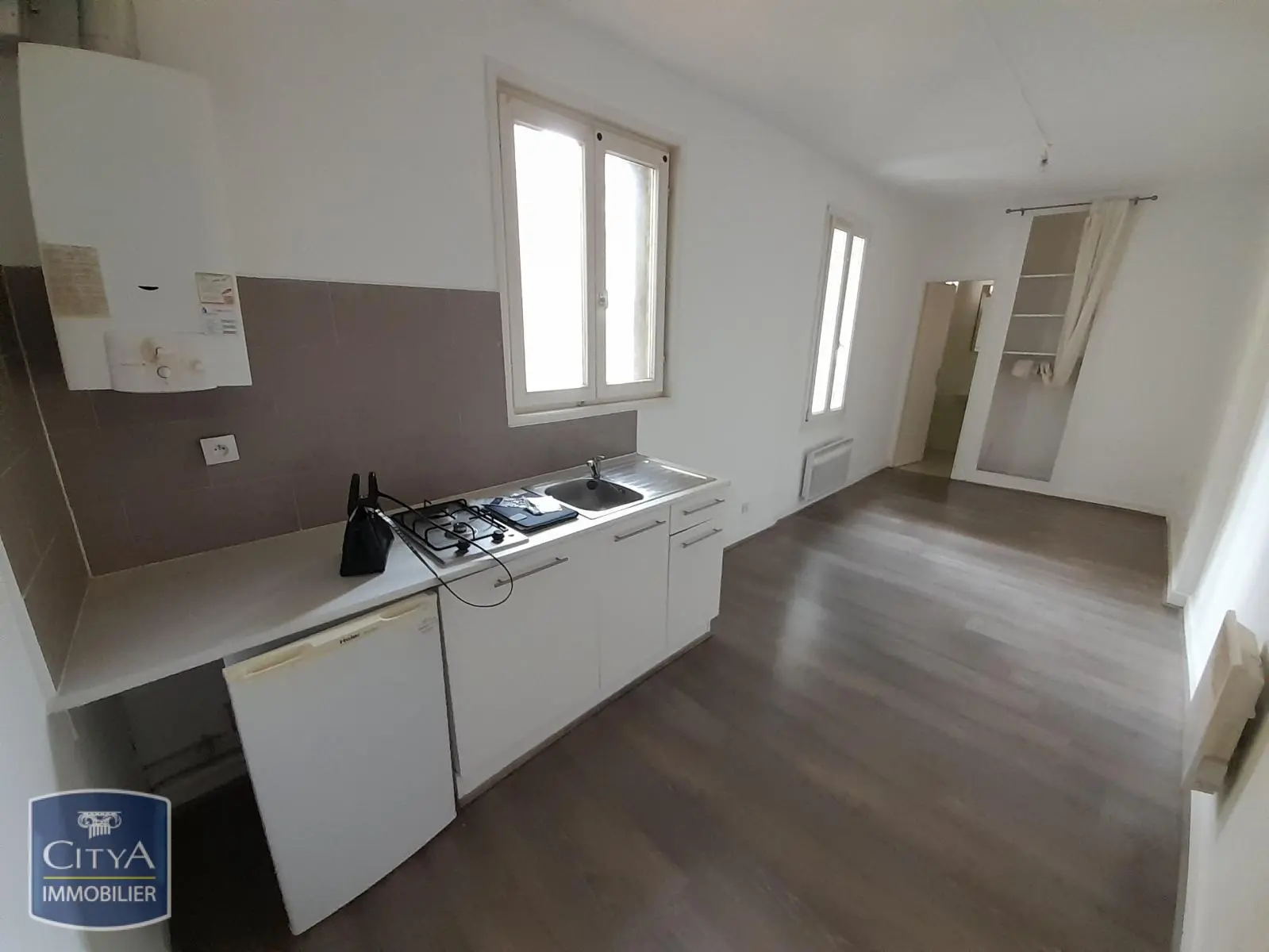 Photo 1 Appartement 1 pièce 18.38m²
