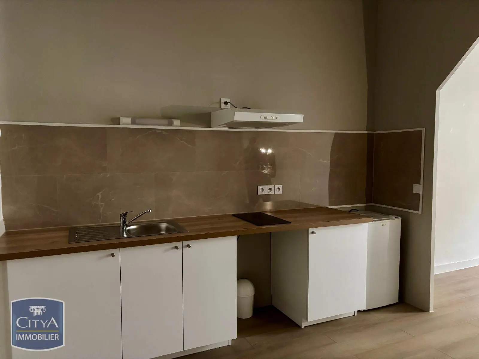 Photo 2 Appartement 1 pièce 45.45m²