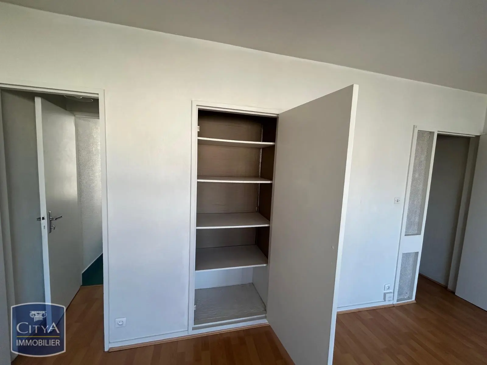 Photo 3 Appartement 1 pièce 28.83m²