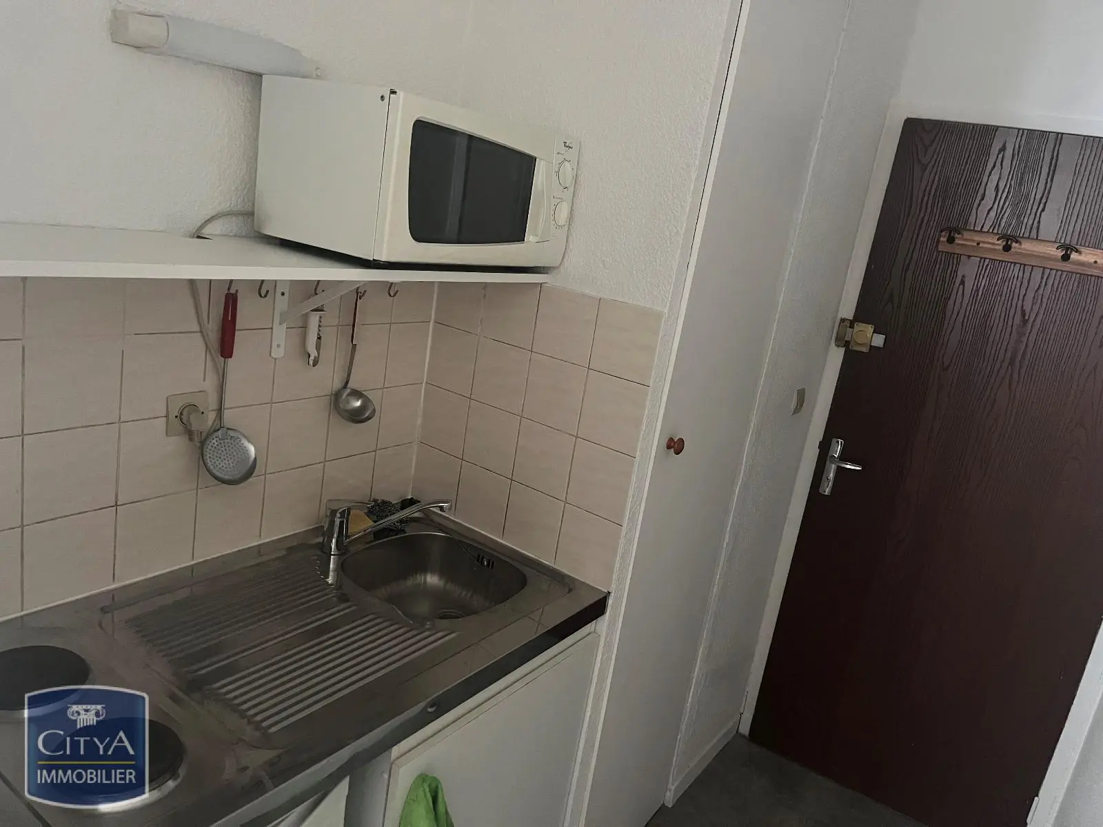 Photo 1 Appartement 1 pièce 13.27m²