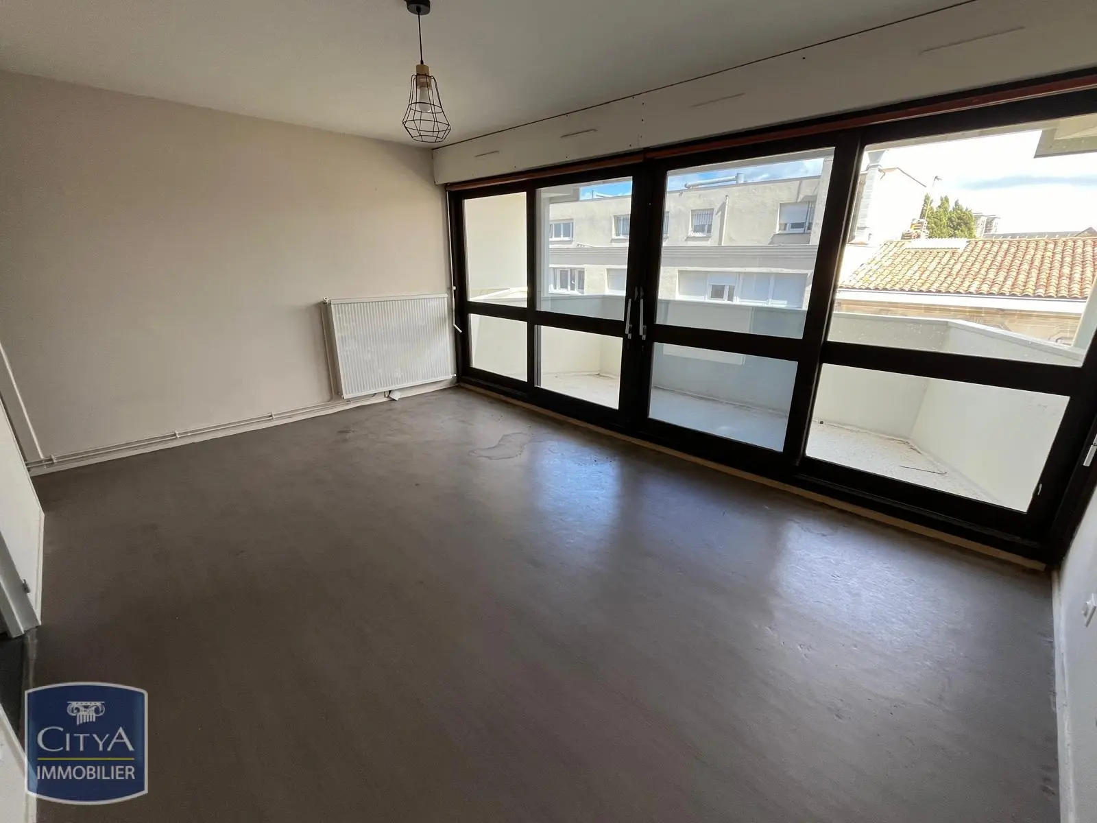 Photo 1 Appartement 1 pièce 24.44m²