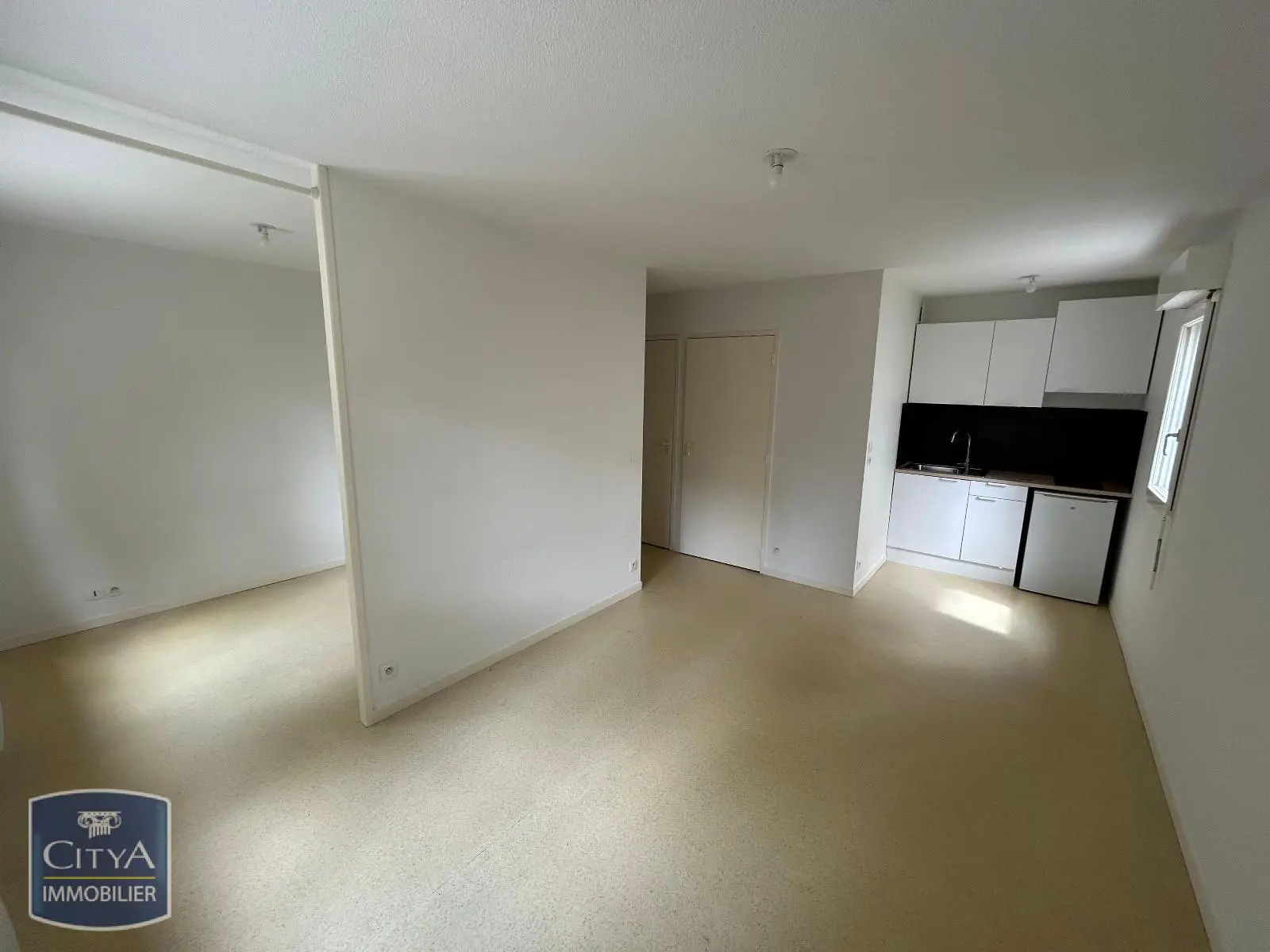 Photo 2 Appartement 1 pièce 30.05m²