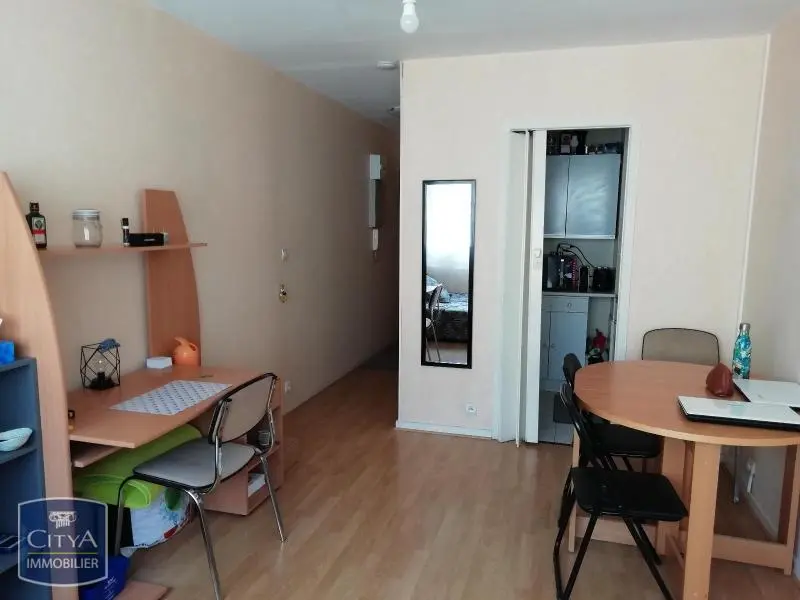Photo 1 Appartement 1 pièce 21.58m²