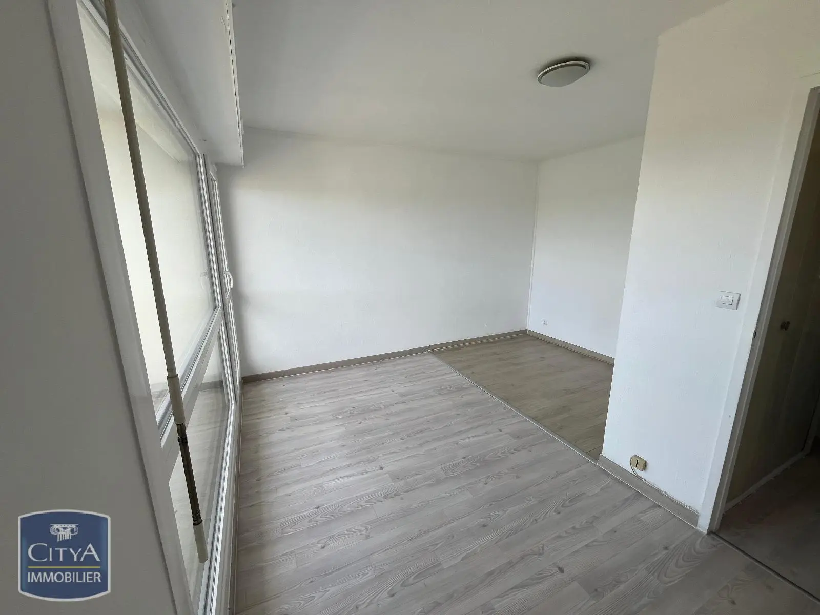 Photo 2 Appartement 1 pièce 20.2m²