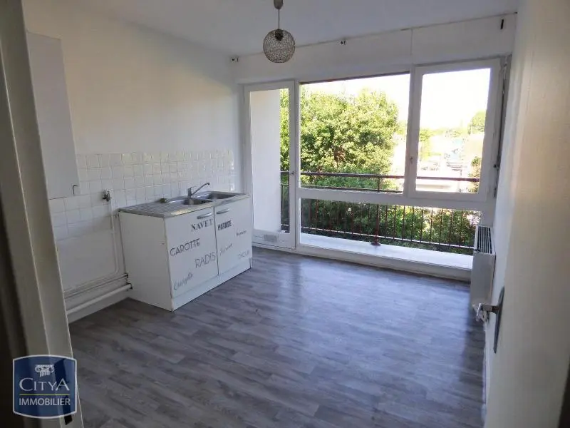 Photo 1 Appartement 1 pièce 41.95m²