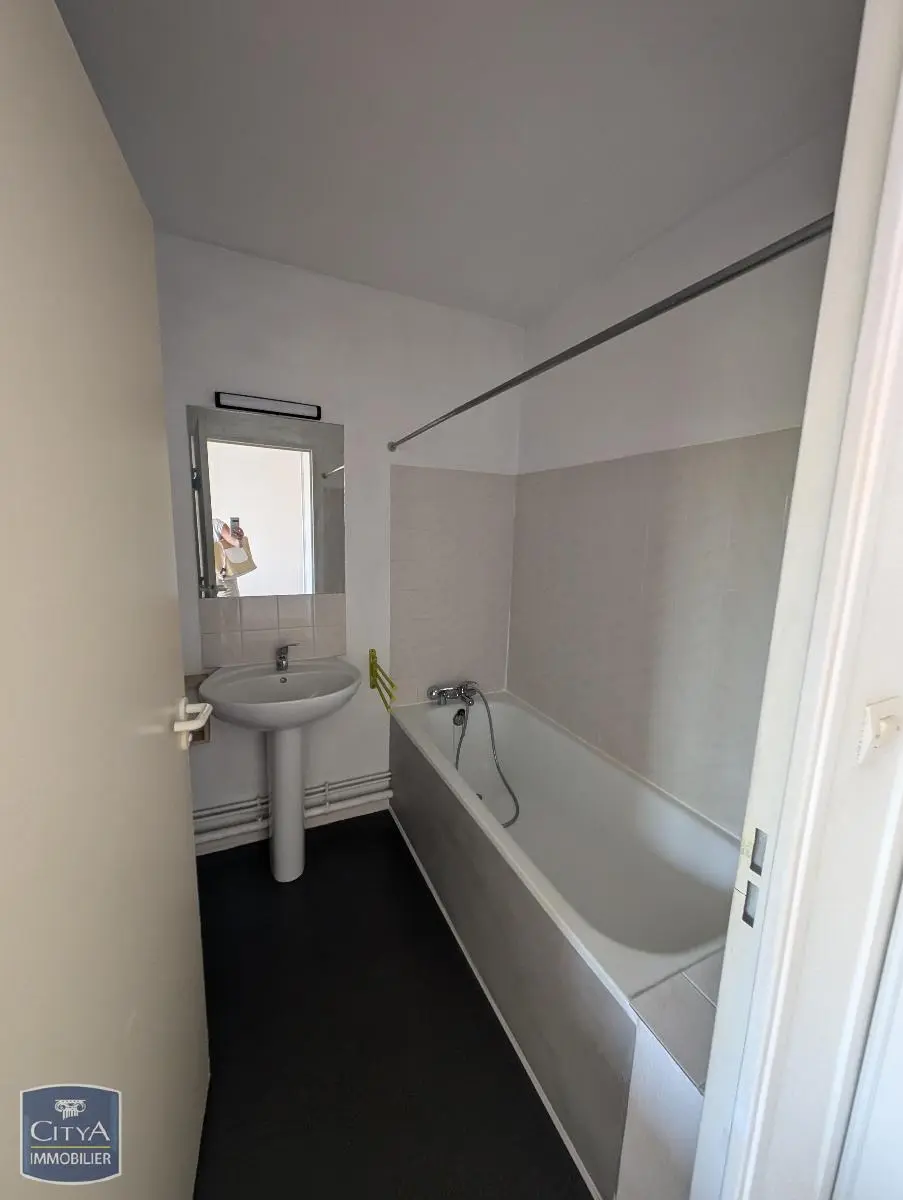 Photo 3 Appartement 1 pièce 22.87m²