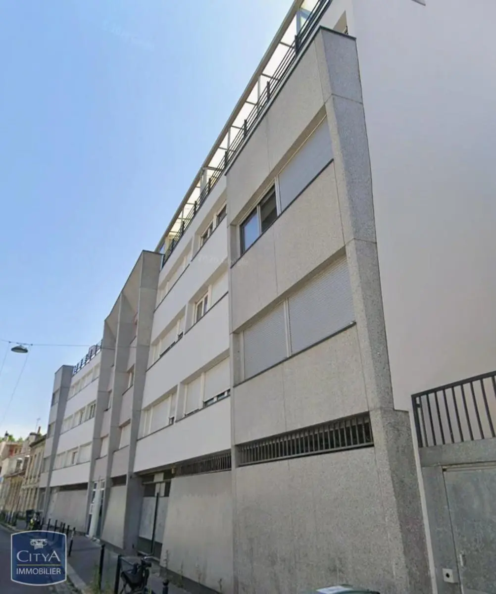 Photo 1 Appartement 1 pièce 22.88m²