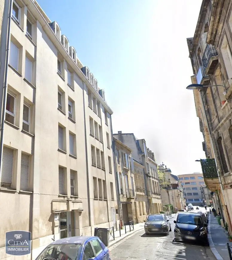 Photo 1 Appartement 1 pièce 24.69m²