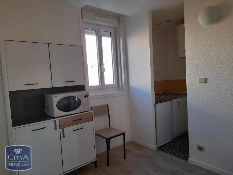 Photo 2 Appartement 1 pièce 19.83m²