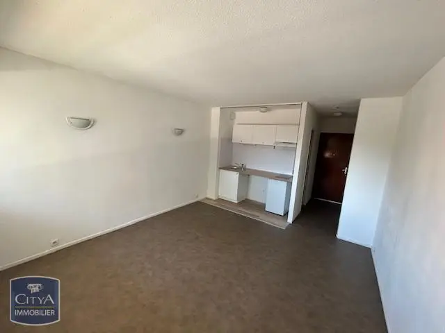 Photo 1 Appartement 1 pièce 23.23m²