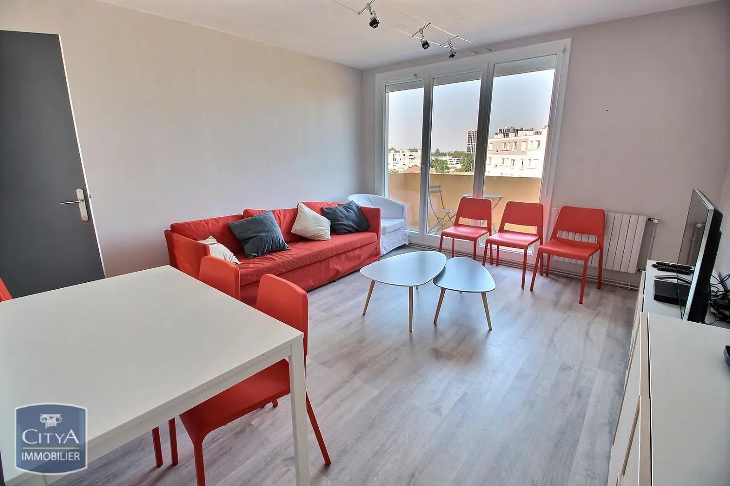 Photo 2 Appartement 1 pièce 11.86m²