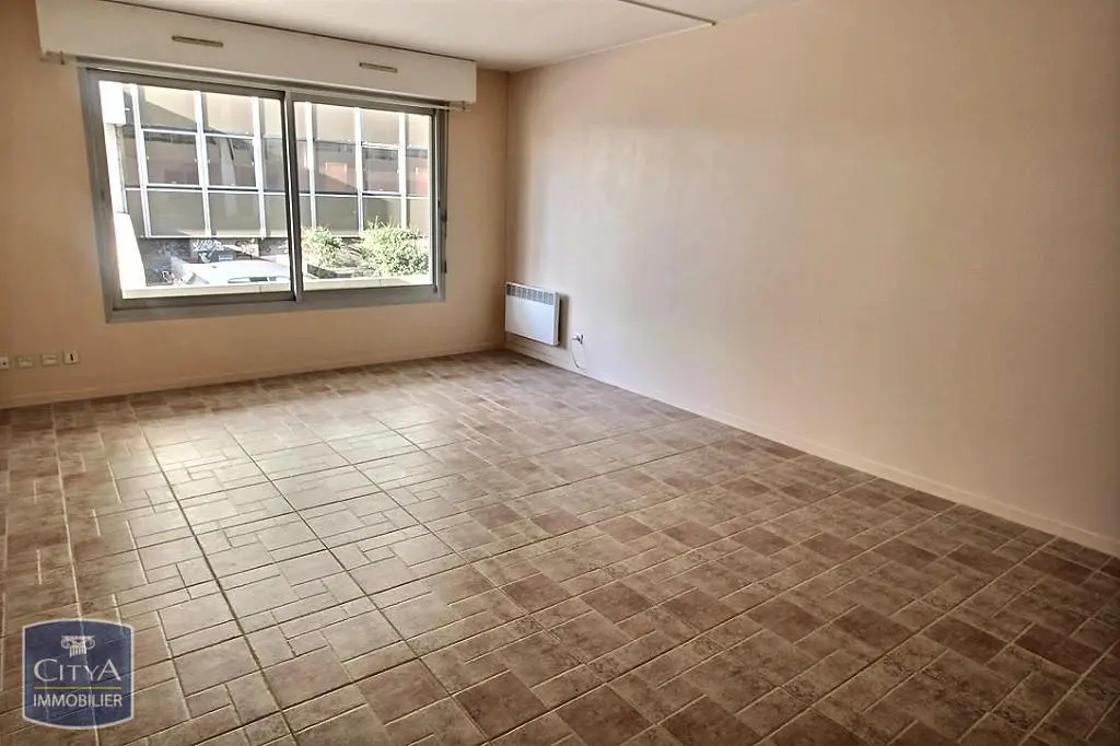 Photo 1 Appartement 1 pièce 38.18m²