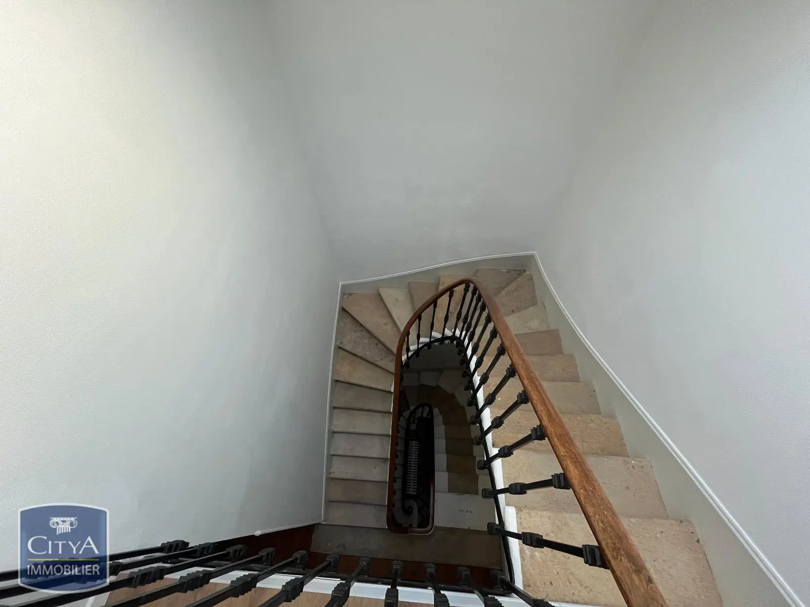 Photo 12 Maison 7 pièces 250.64m²