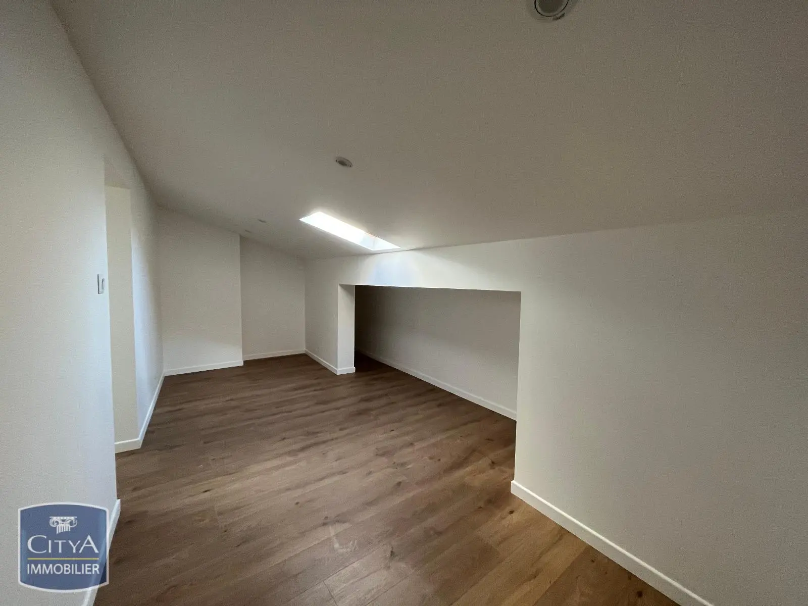 Photo 14 Maison 7 pièces 250.64m²