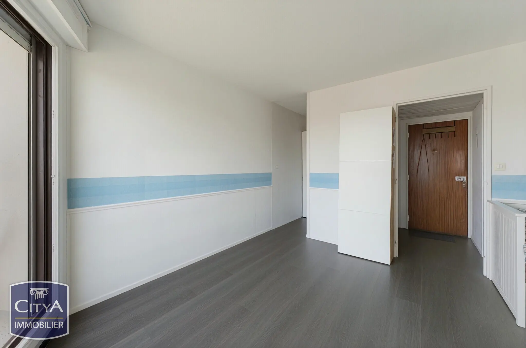 Photo 2 Appartement 1 pièce 24.22m²
