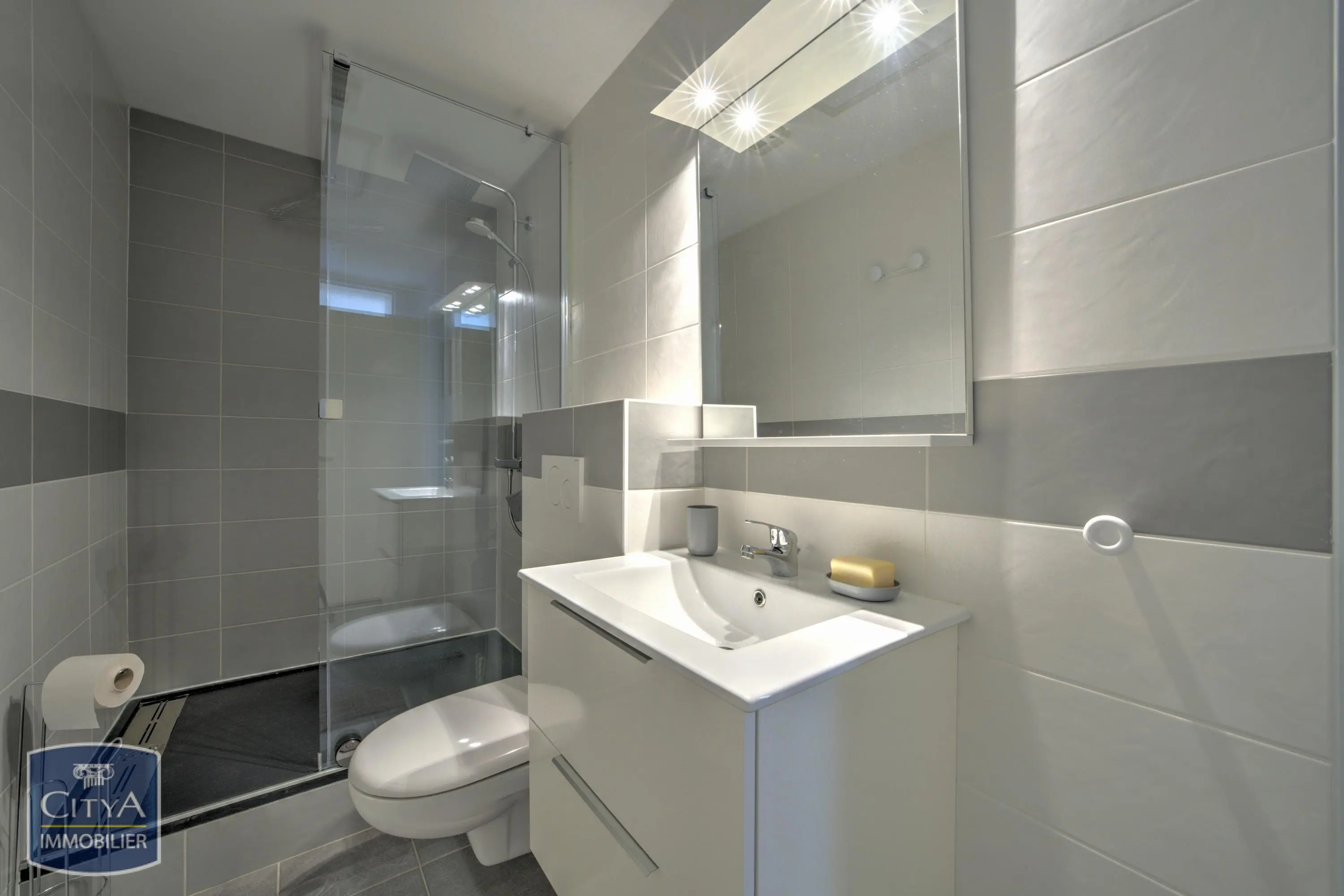 Photo 10 Appartement 5 pièces 105.78m²