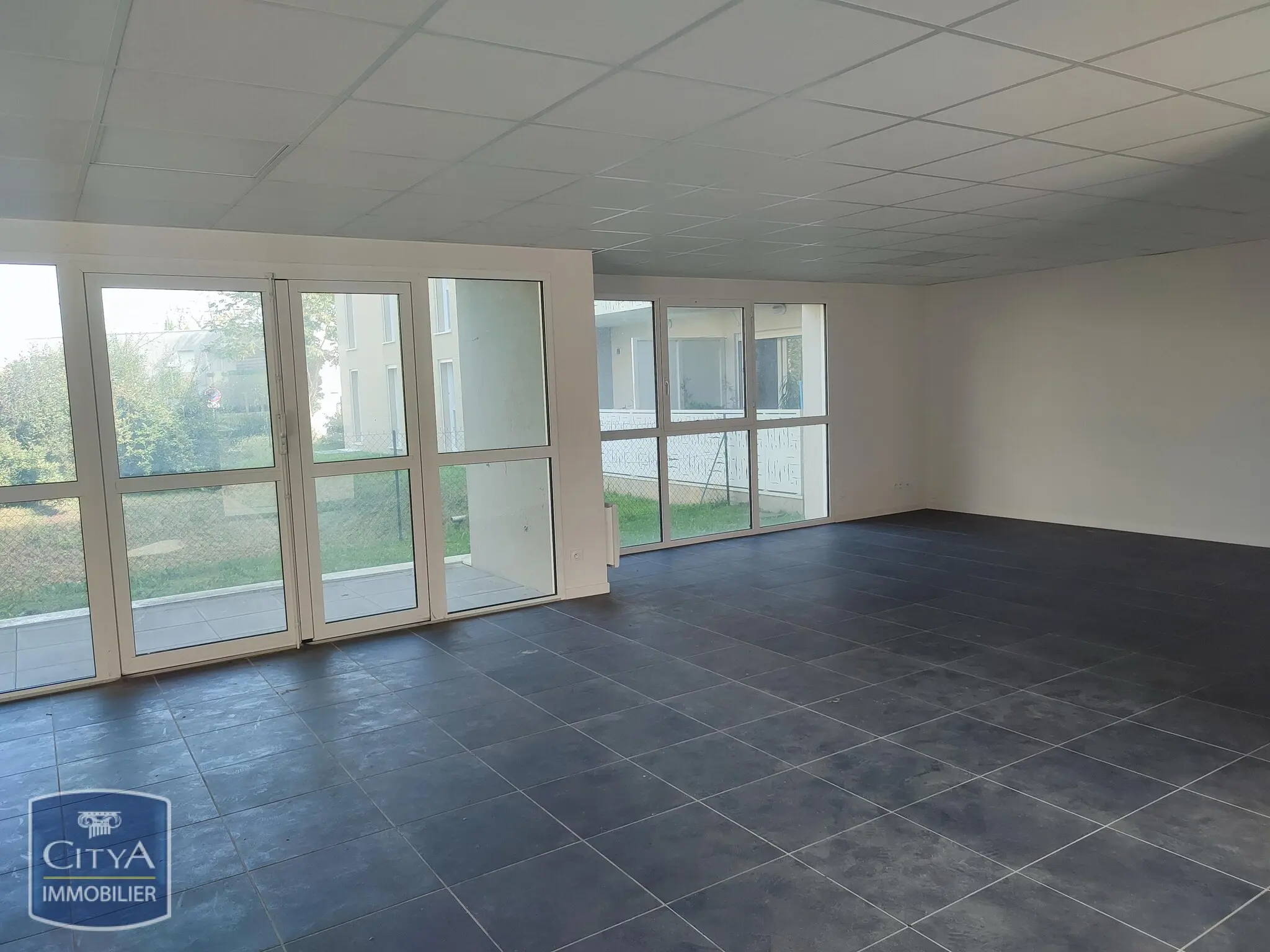 Photo 10 Local Commercial 105m²