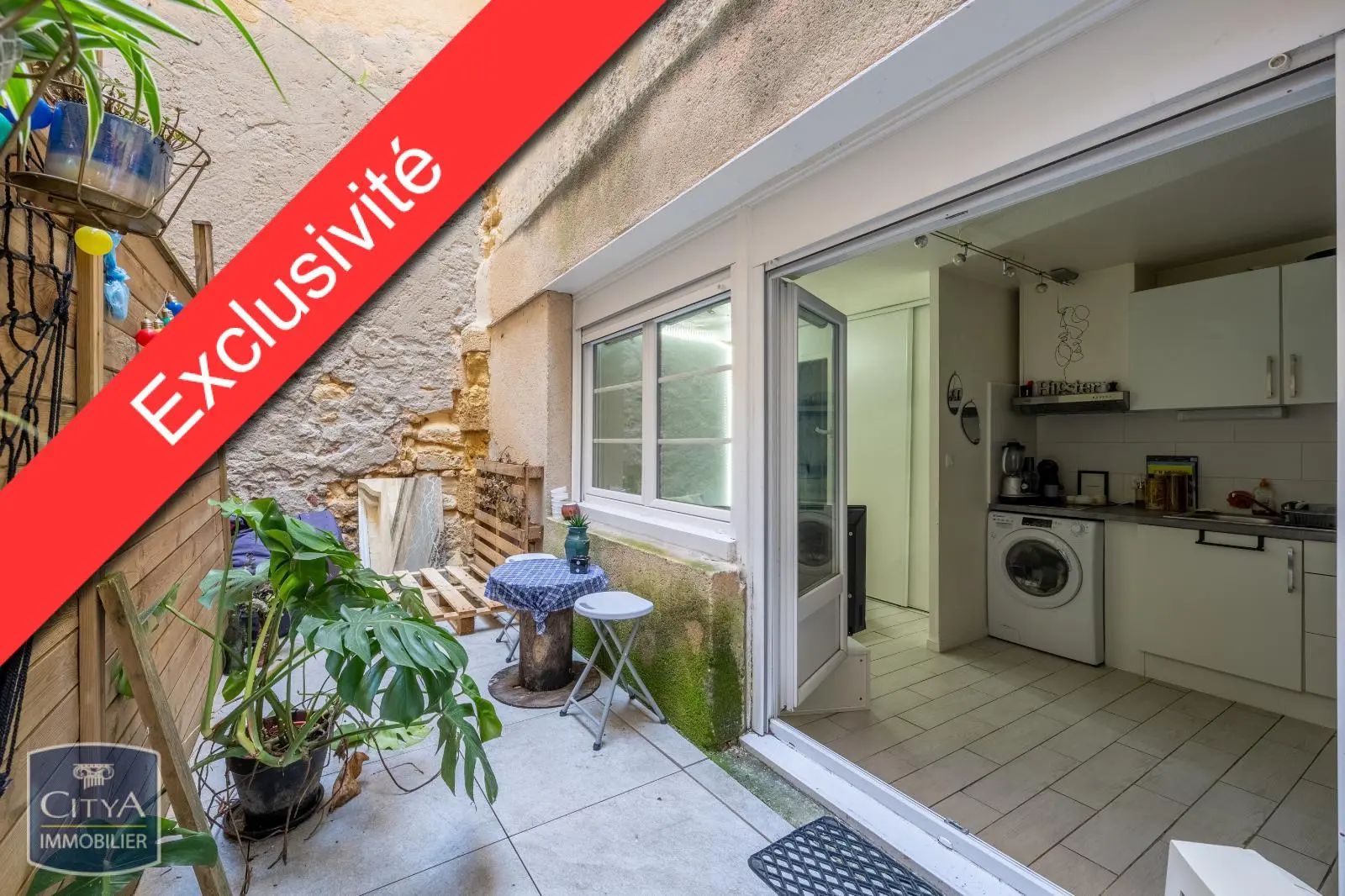 Photo 1 Appartement 1 pièce 23.74m²