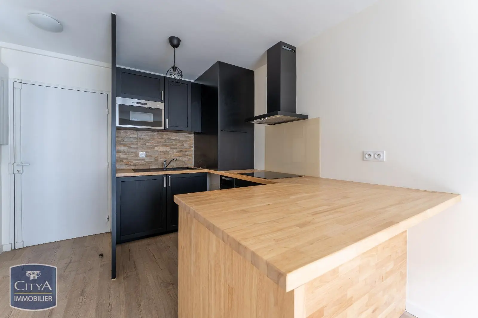 Photo 1 Appartement 2 pièces 35.44m²