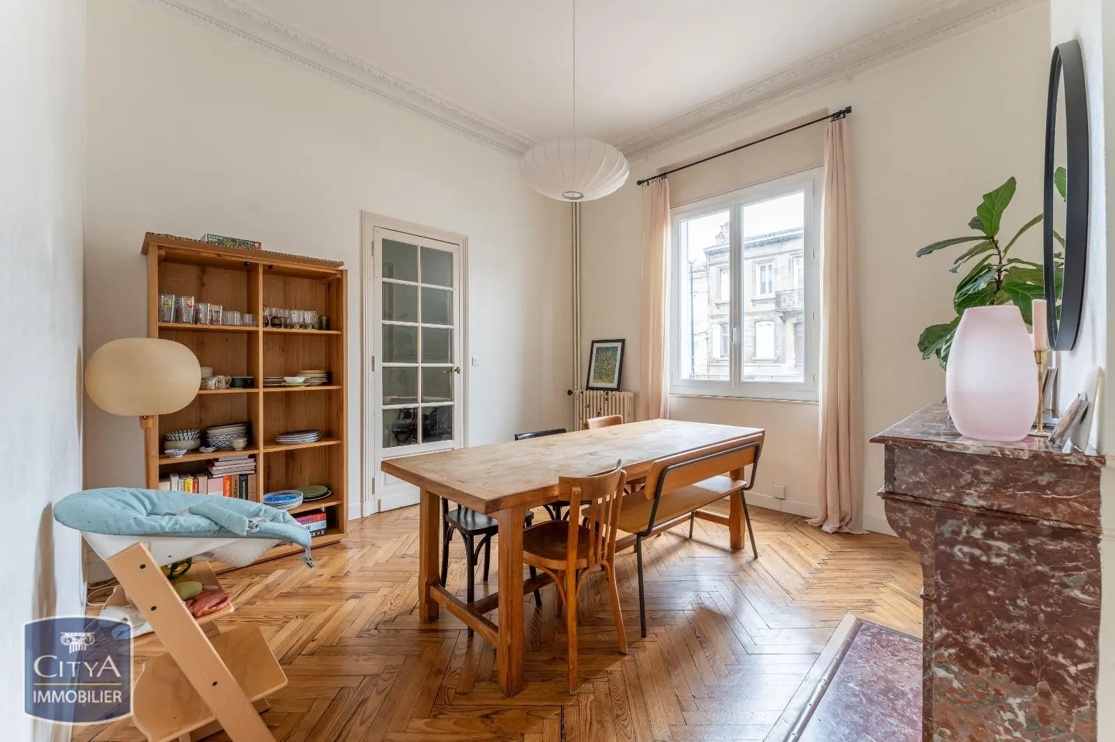 Photo 2 Maison 6 pièces 155m²