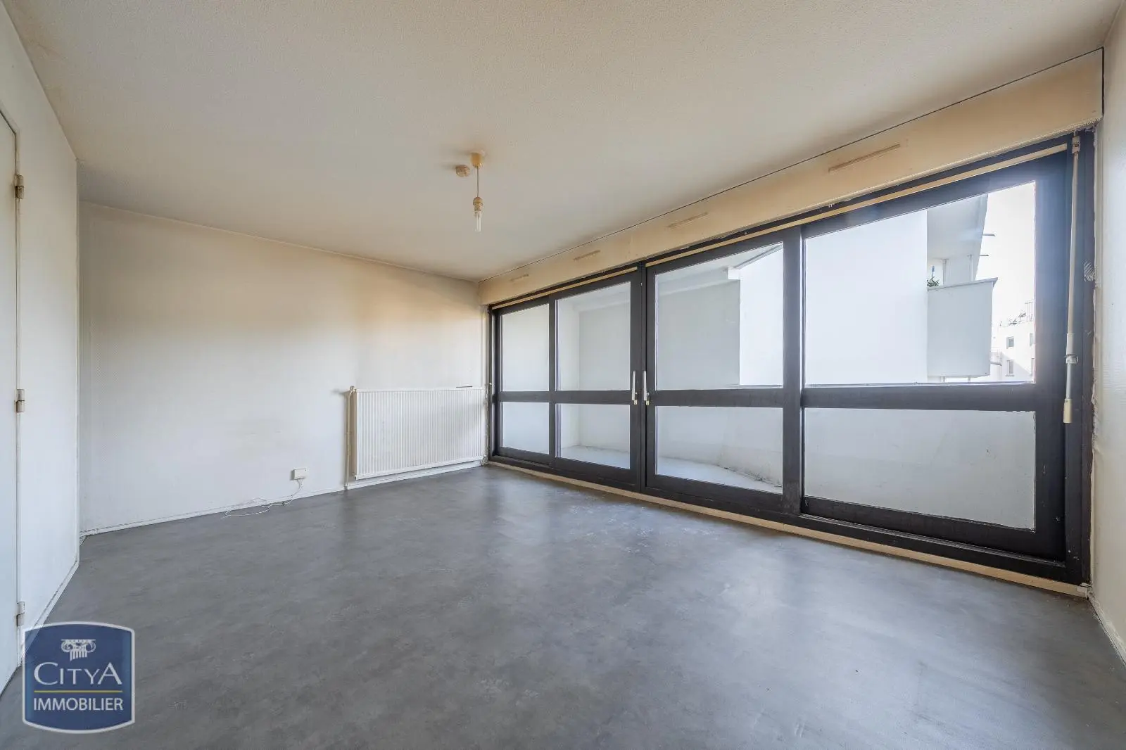 Photo 2 Appartement 1 pièce 24.52m²