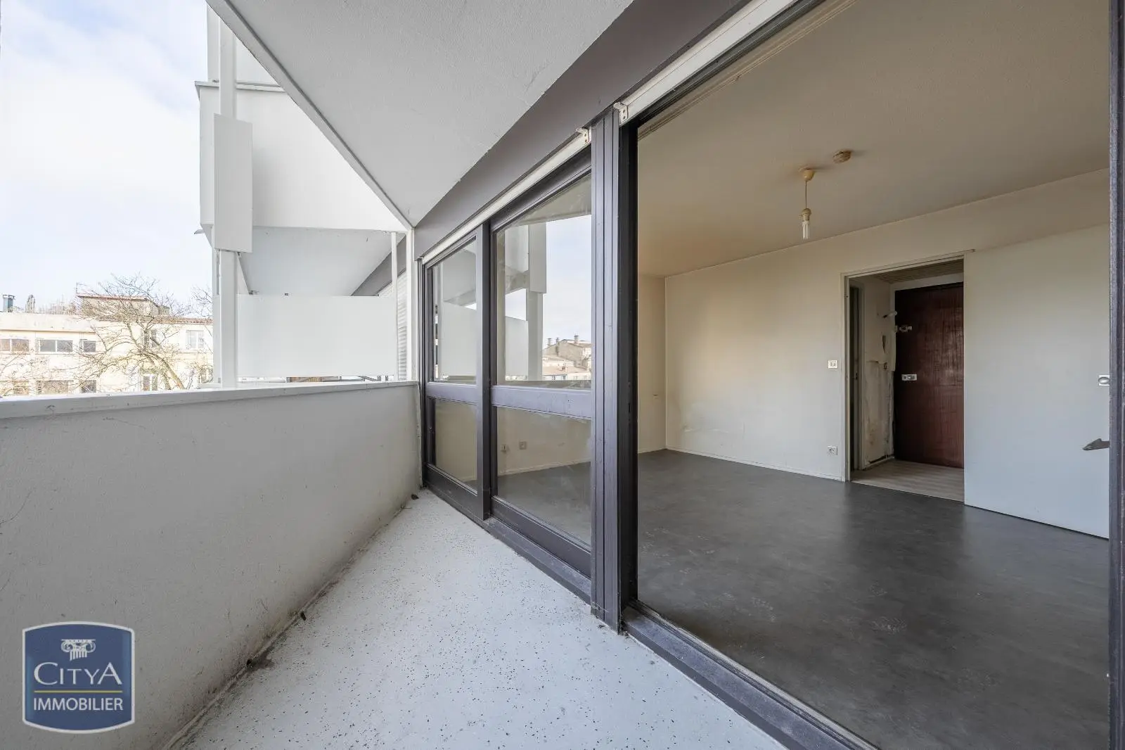 Photo 8 Appartement 1 pièce 24.52m²