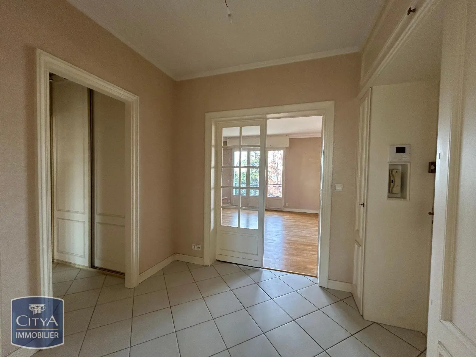 Photo 2 Appartement 6 pièces 132.24m²