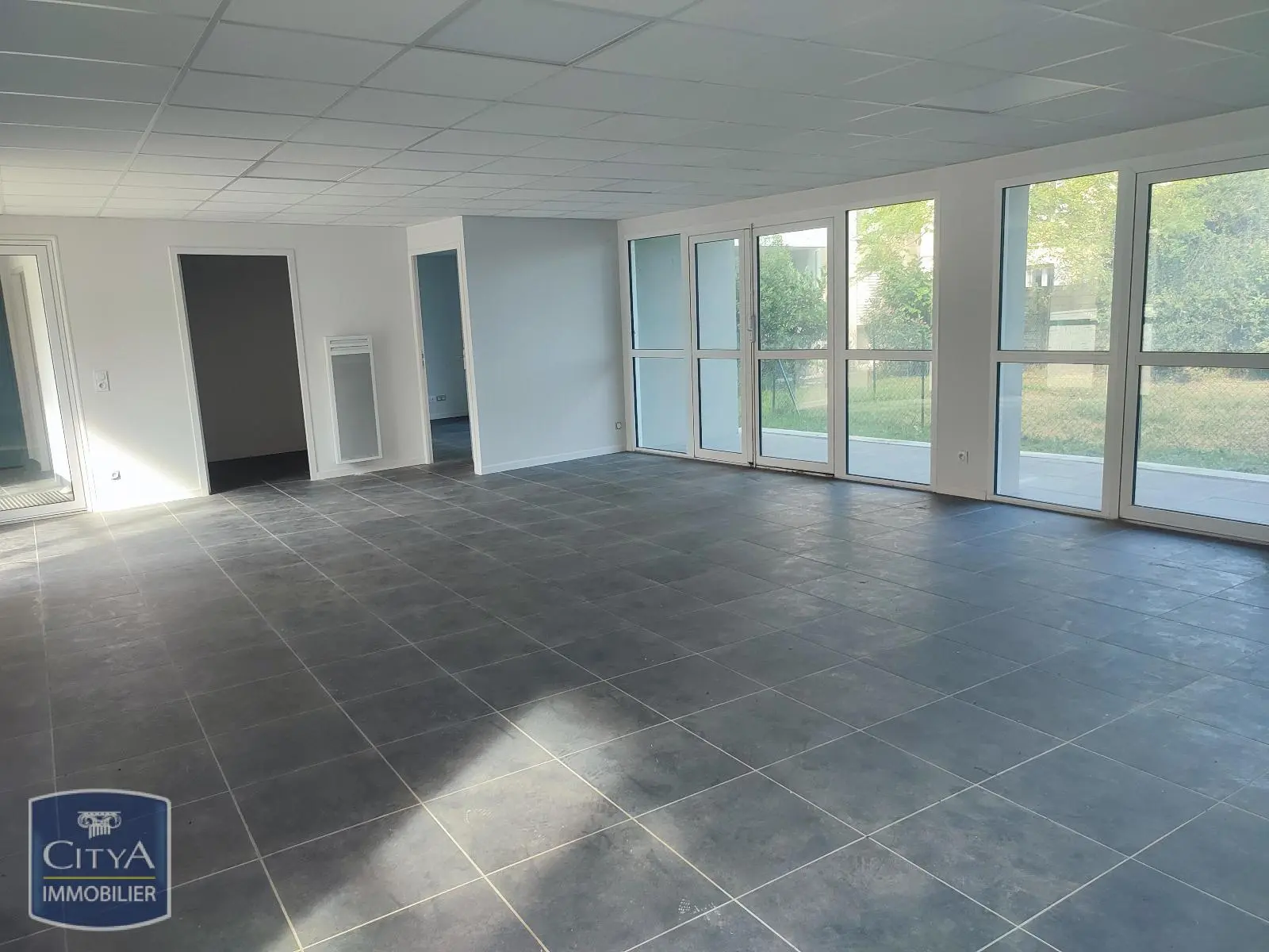 Photo 9 Local Commercial 105m²