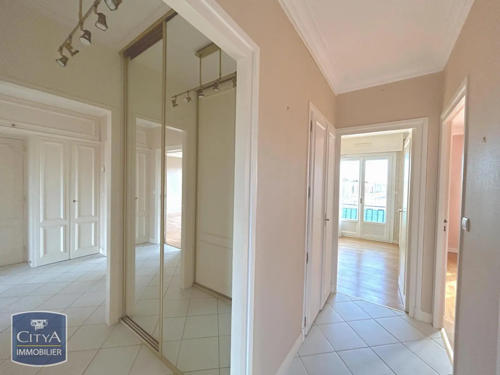 Photo 12 Appartement 6 pièces 132.24m²