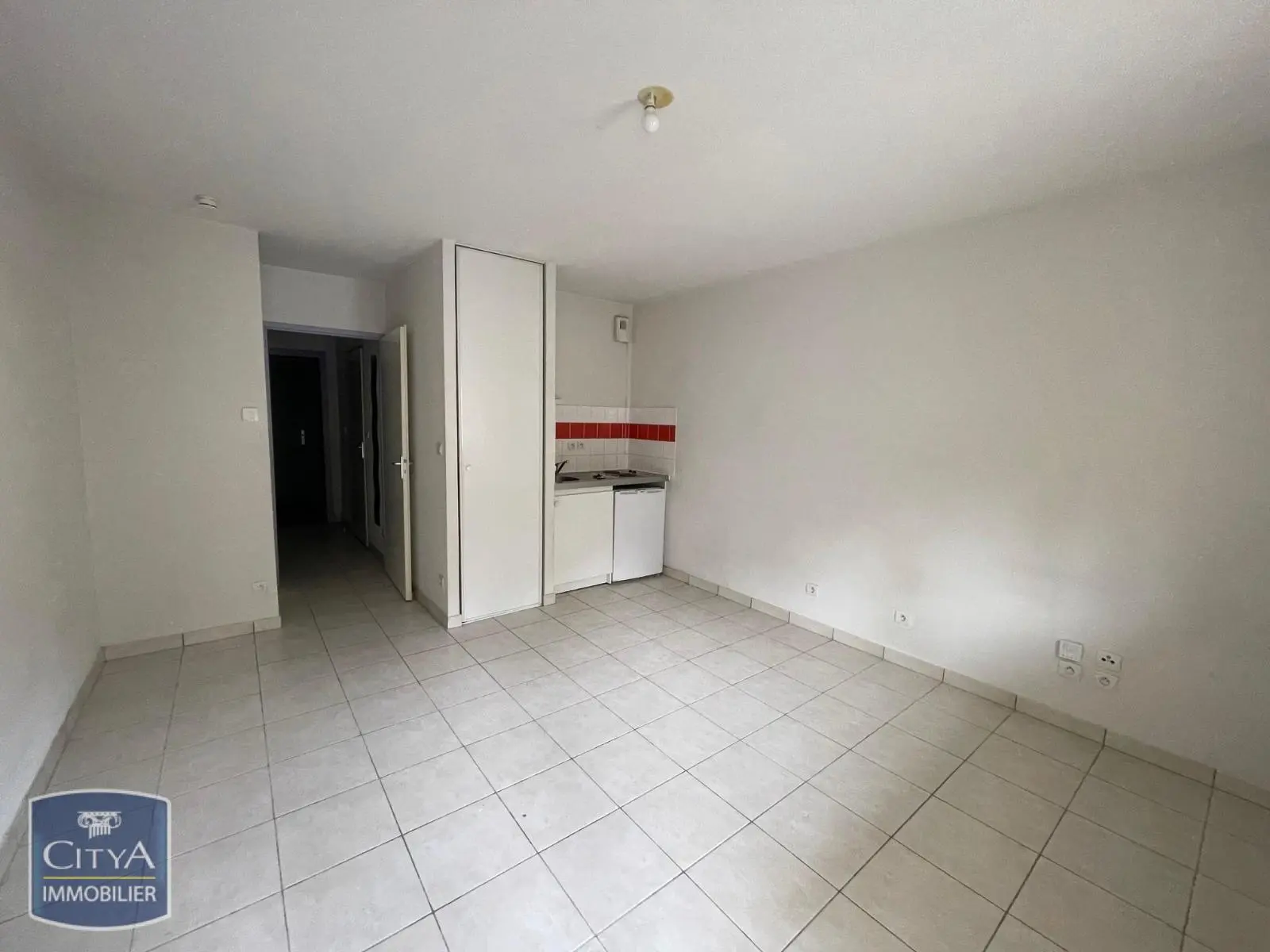 Photo 1 Appartement 1 pièce 26.82m²
