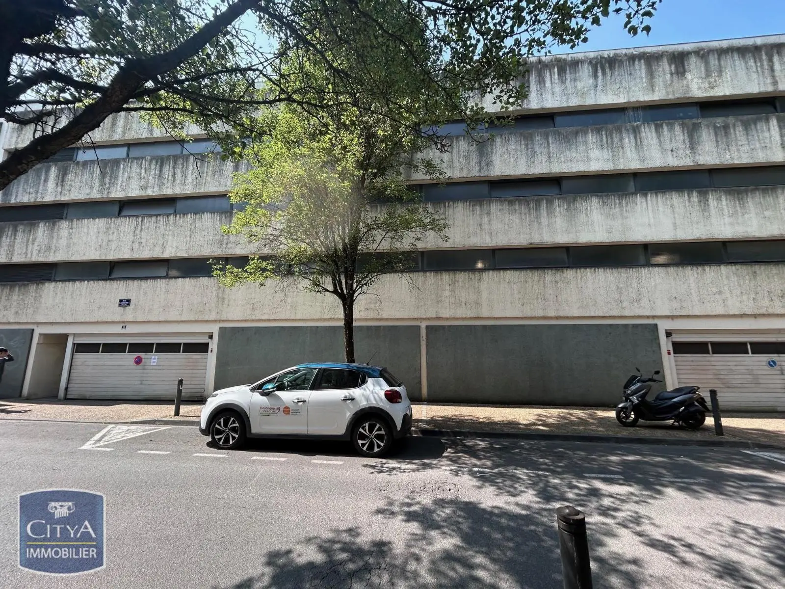 Photo 1 parking Périgueux
