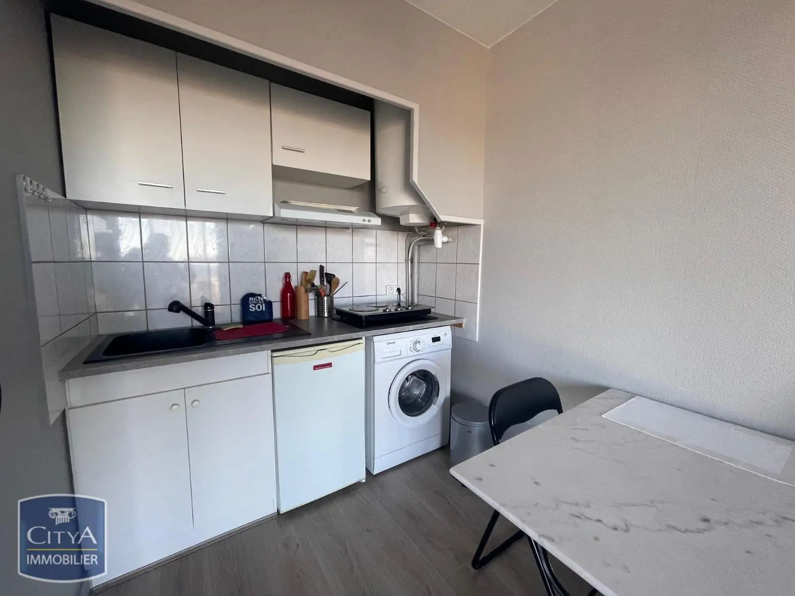 Photo 1 Appartement 1 pièce 23.47m²