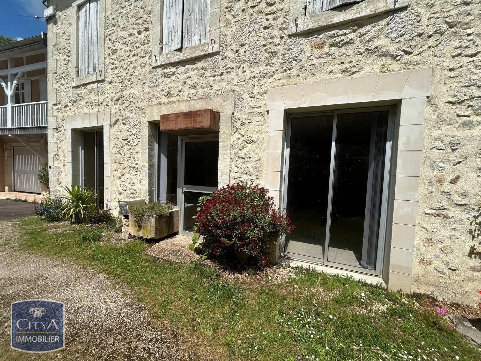 Photo 4 Local Professionnel