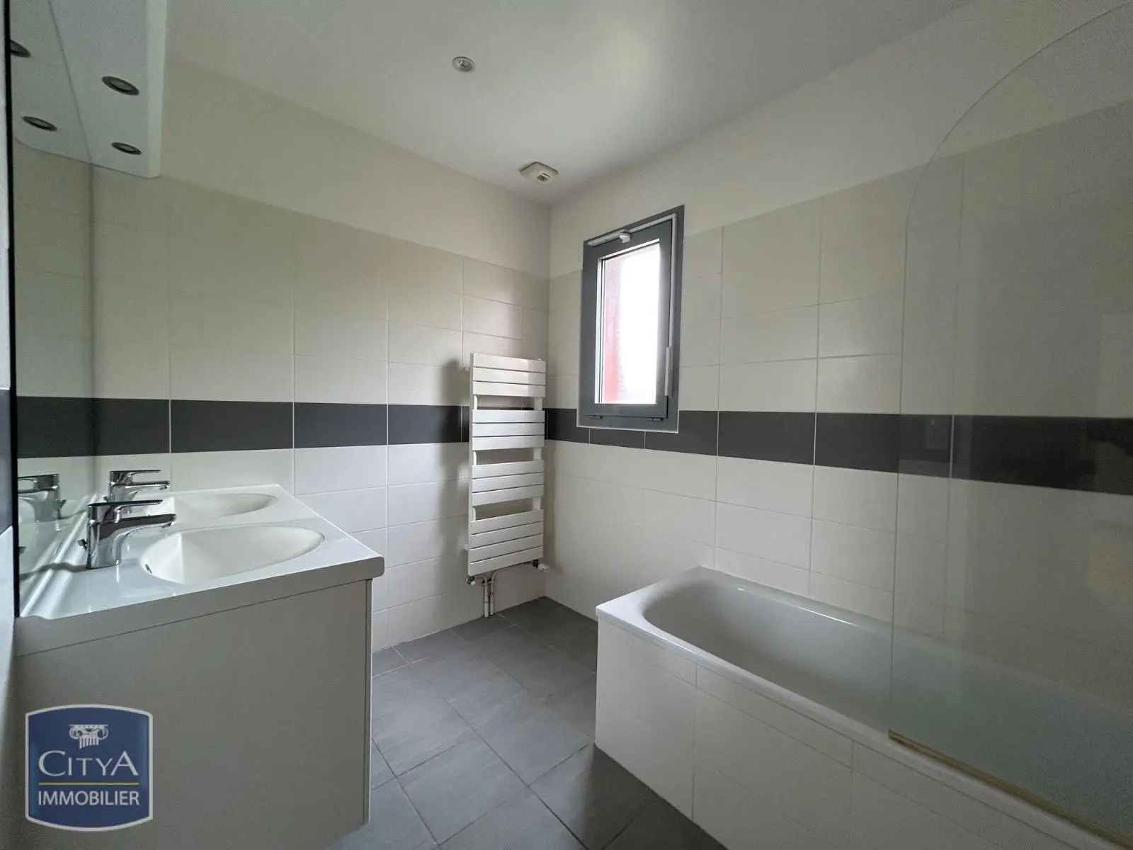 Photo 8 Appartement 3 pièces 83.89m²