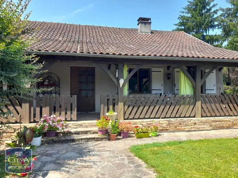 Photo 1 Maison 4 pièces 121.8m²
