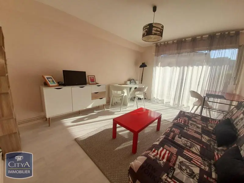 Photo 2 Appartement 1 pièce 25.7m²