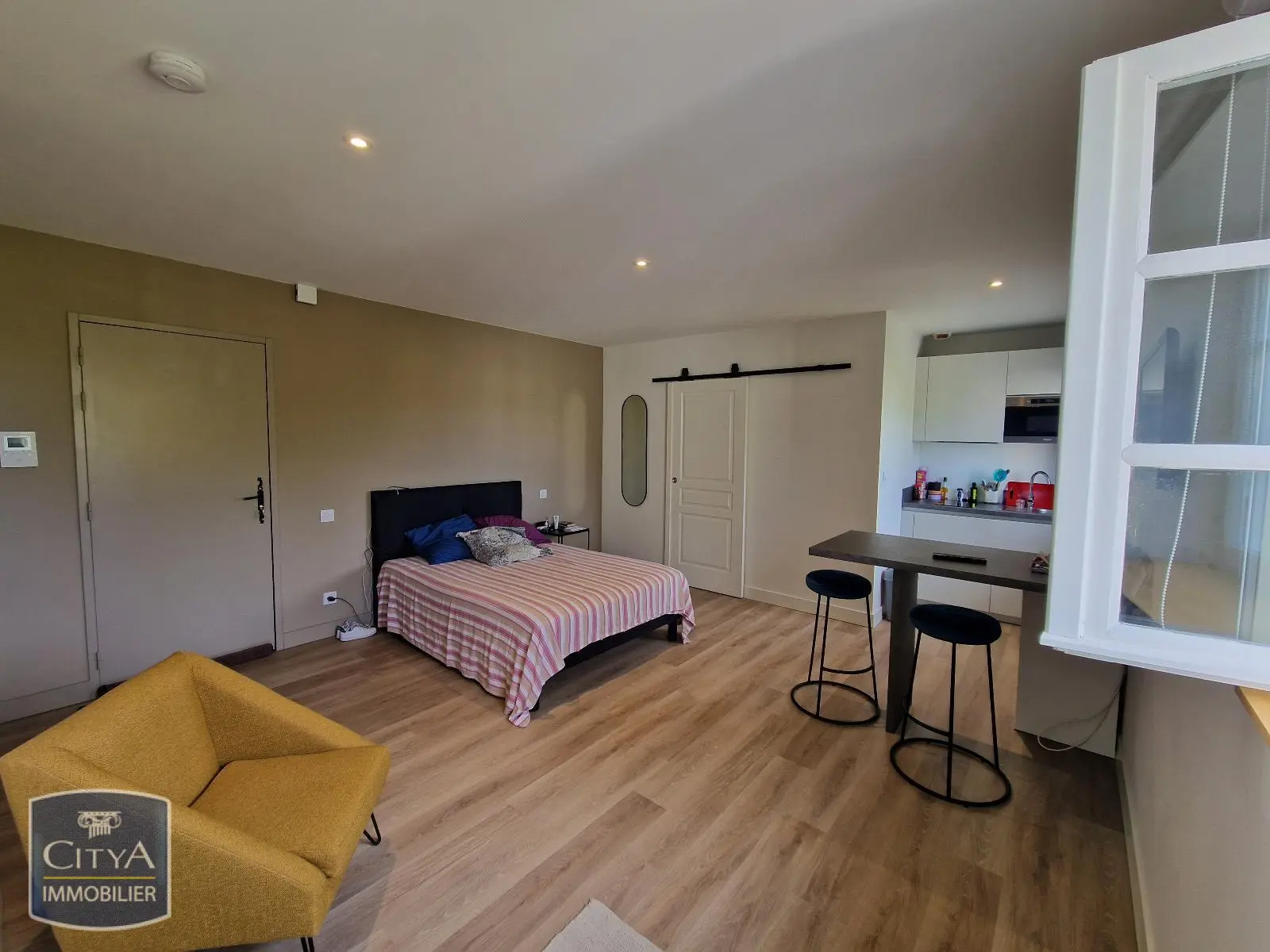 Photo 1 Appartement 1 pièce 26.89m²